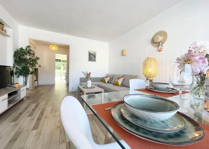 Comfortable Apartment With Parking - Antibes Riviera