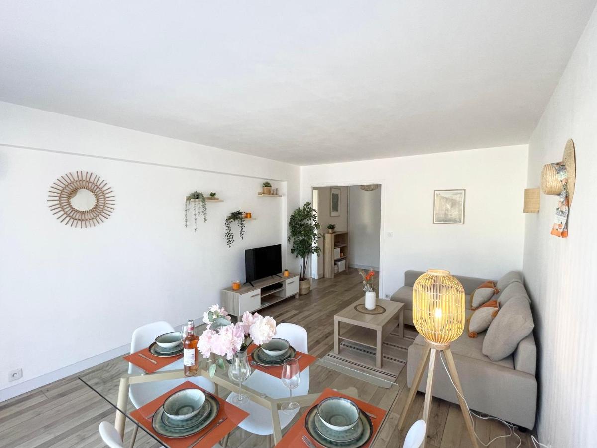 Comfortable With Parking - Riviera Apartment Antibes
